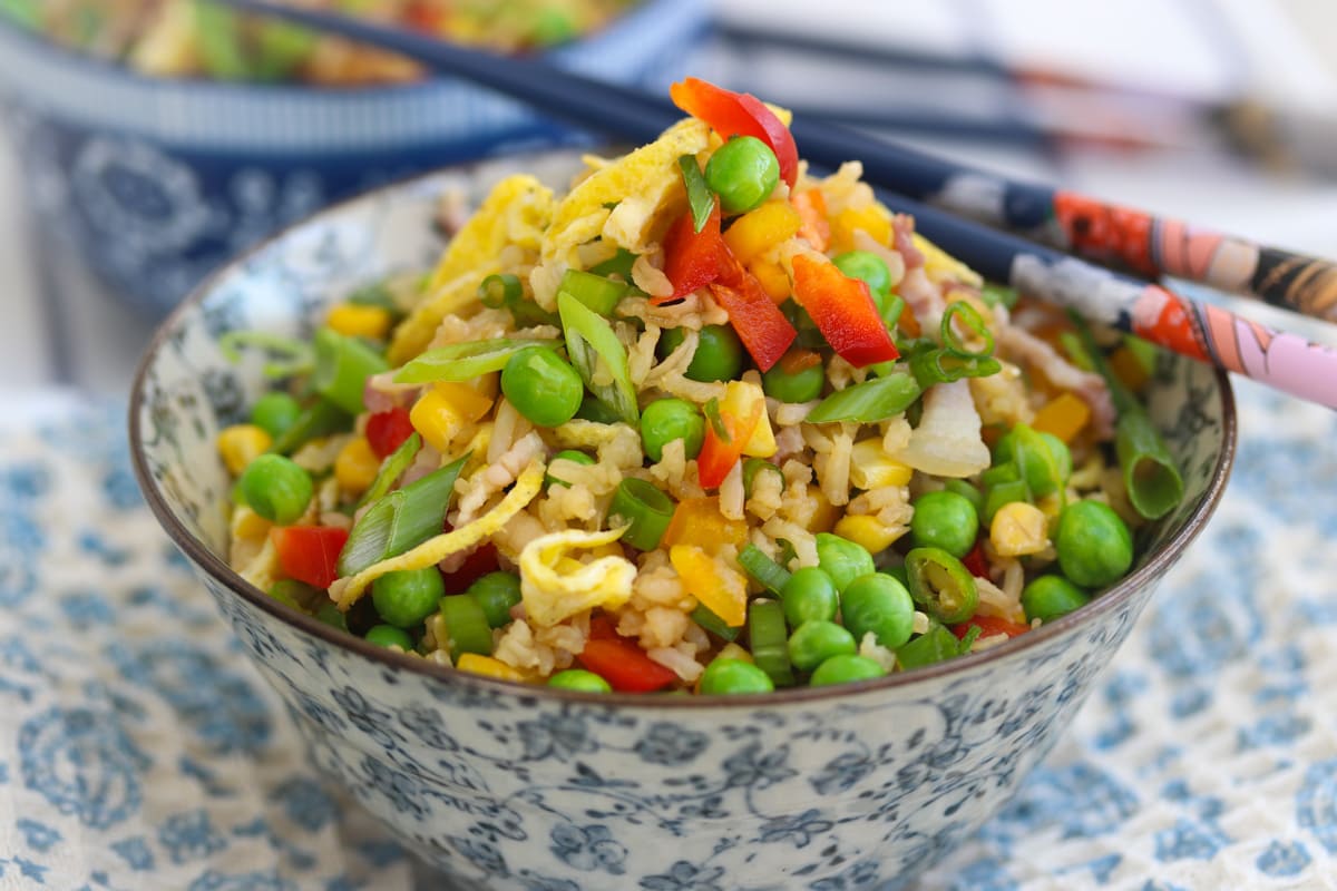 Eggy Fried Brown Rice with Vegetables and Arame