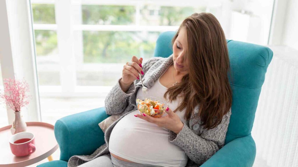 The Importance of Good Nutrition During Pregnancy - Eating